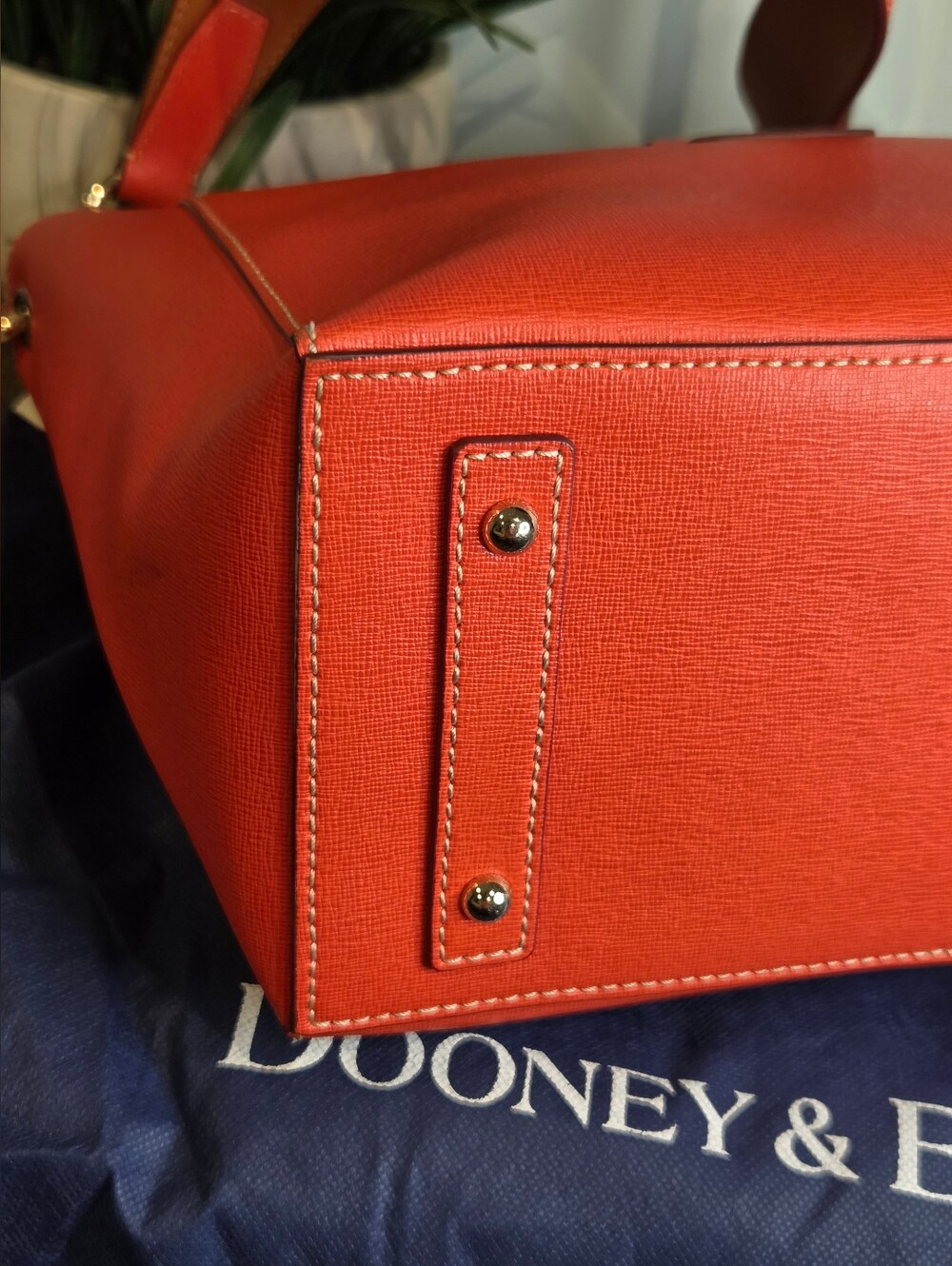 Dooney & Bourke Saffiano Leather Ashby Tote 3-Piece Set + Dust Bag Geranium - Picture 4 of 15
